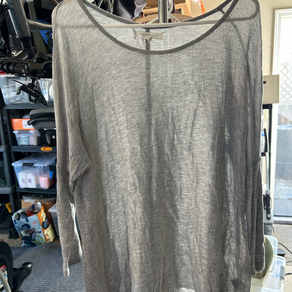 Aeropostale Light Gray Long Sleeve Top